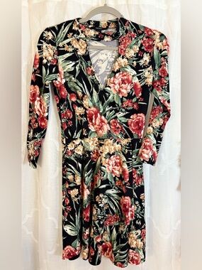 Forever 21 Black Floral Wrap Dress Small Red Green Long Sleeve Feminine